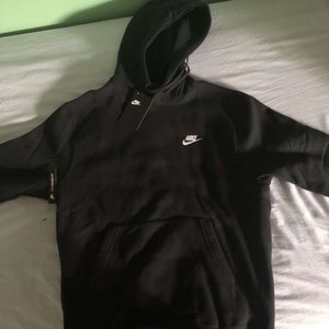 NEW Nike MENS black hoodie size Medium.